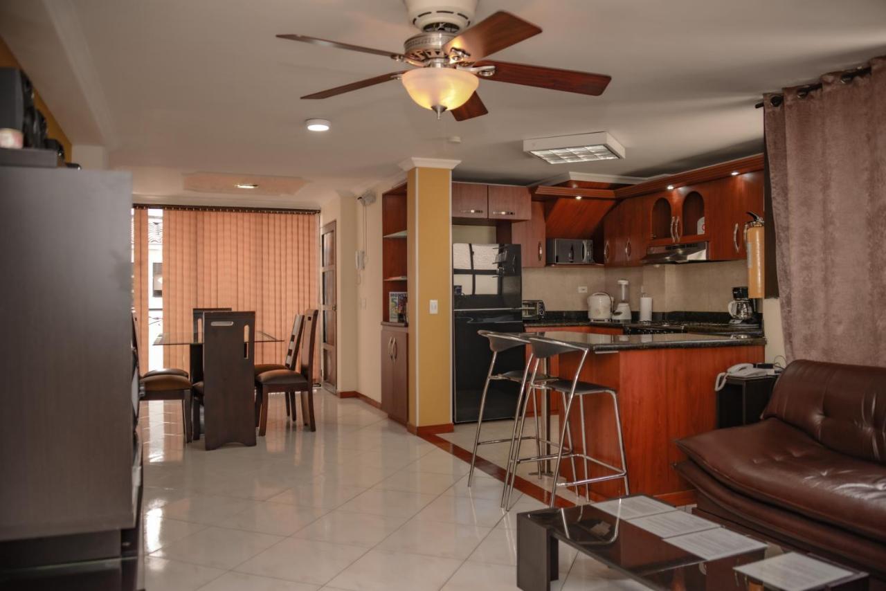 Calle 8 Suites Medellin Luaran gambar