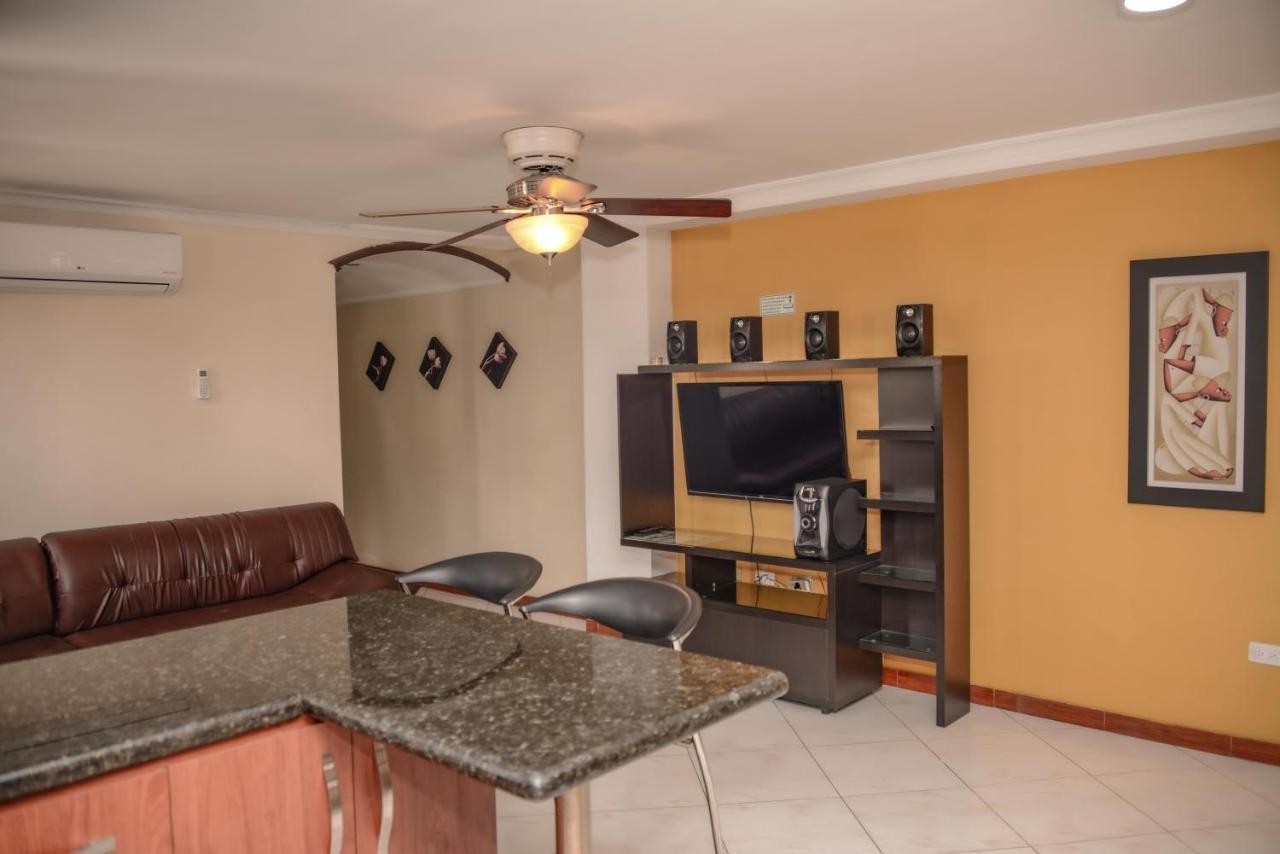 Calle 8 Suites Medellin Luaran gambar